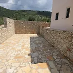 Vila Mario Himare