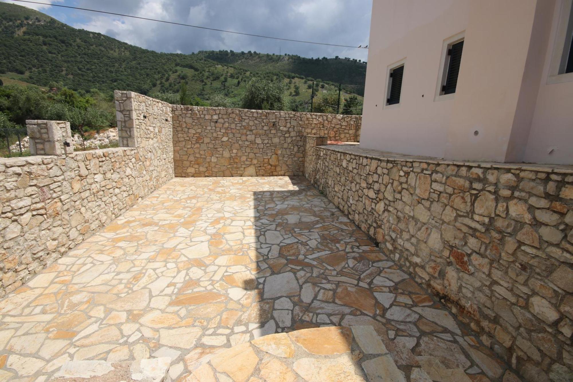 Villa Mario Himare